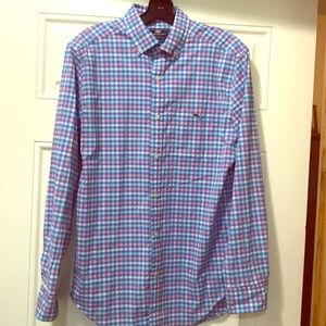 Almost New Men’s Vineyard Vines Button Down Shirt